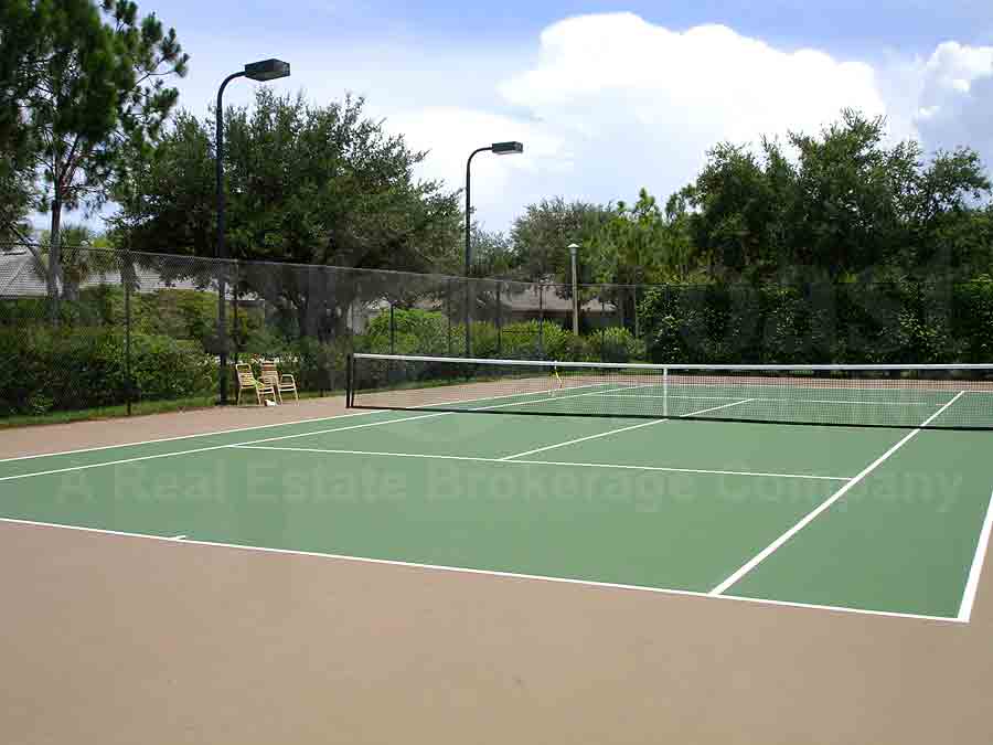 AUTUMN WOODS Tennis Courts